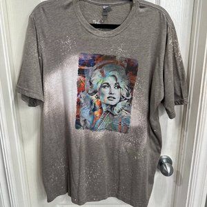 Dolly T-shirt Size XL